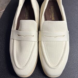 Cushionaire Women's Cream Loafers